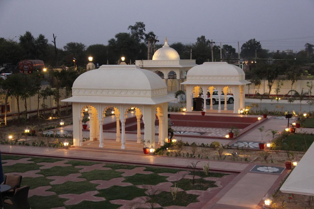 Laxmi Palace Dausa Екстериор снимка