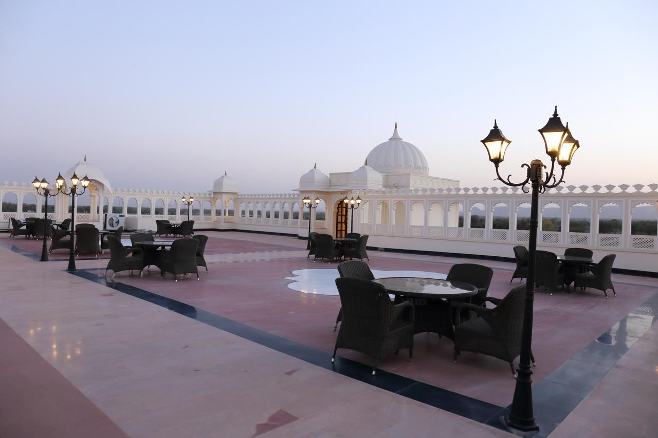 Laxmi Palace Dausa Екстериор снимка